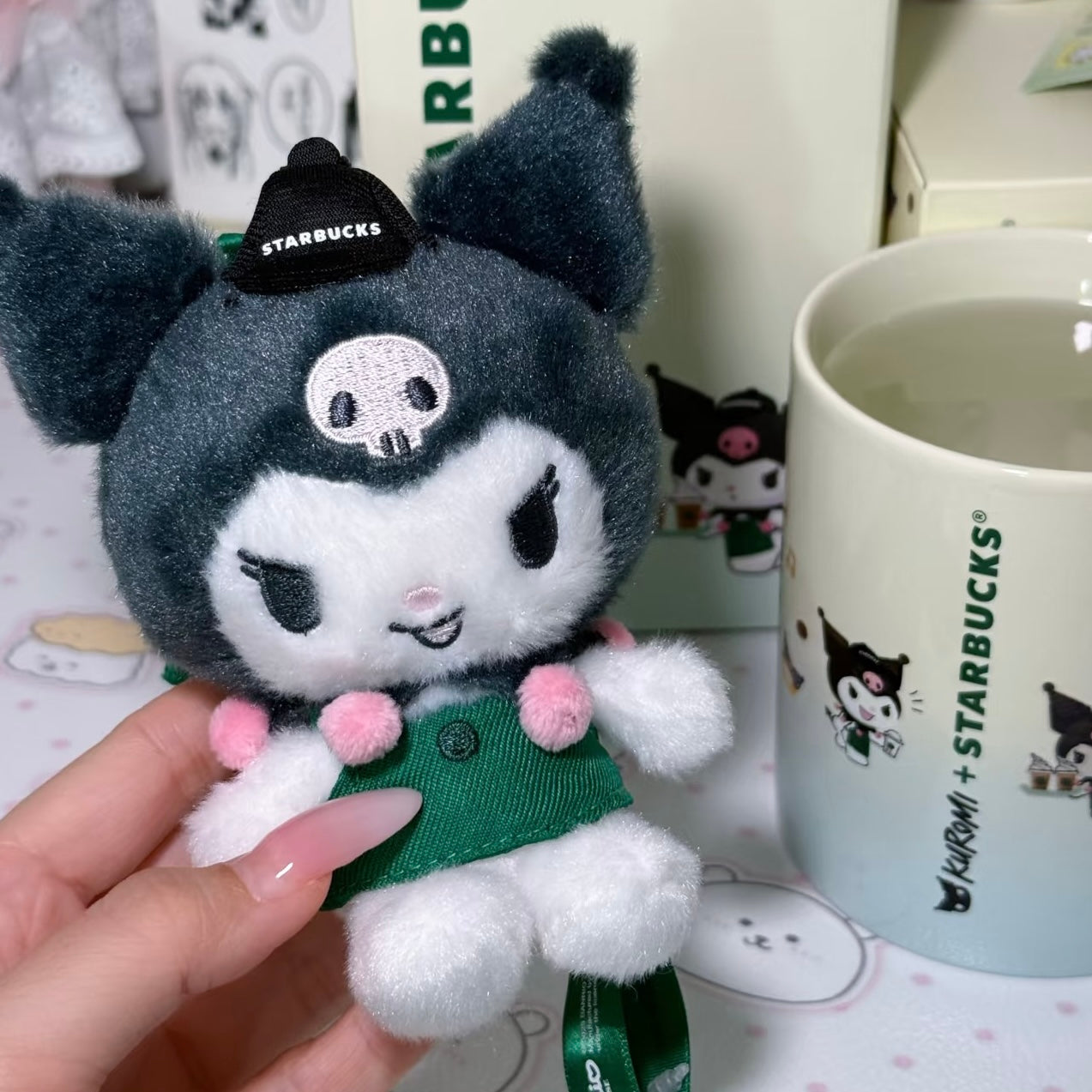 Starbucks x Kuromi Limited Collaboration Mascot Keychain – Asian